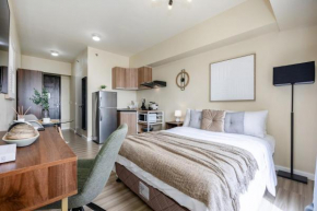 Furnished Studio in Cebu IT Park with WiFi, Netflix and Pool Access